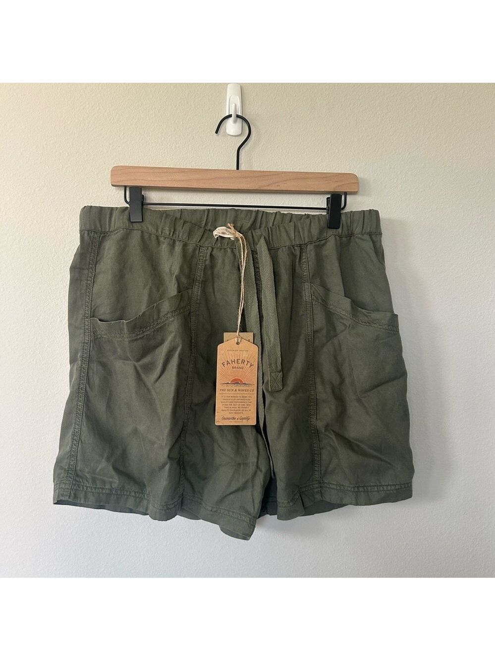 Faherty Topanga Drape Shorts Womens Medium Thyme Green Linen Blend NWT